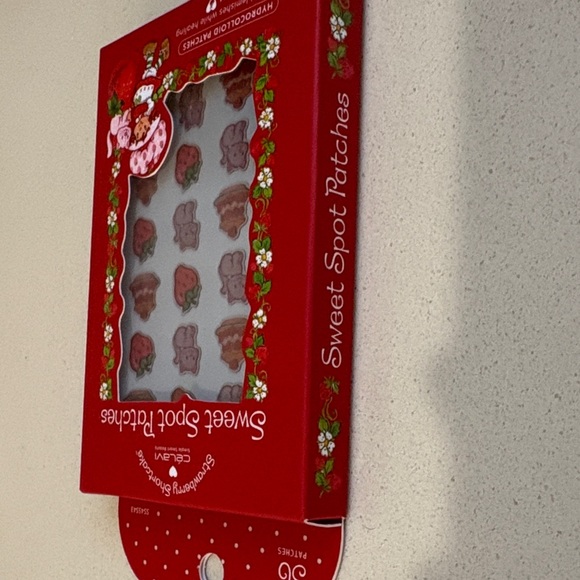Strawberry Shortcake Acne Spot Patches with Hydrocolloid - Picture 3 of 3